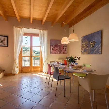 Ferienhaus Townhouse In 300 Mts To The